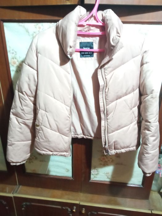 Жіноча куртка від Bershka