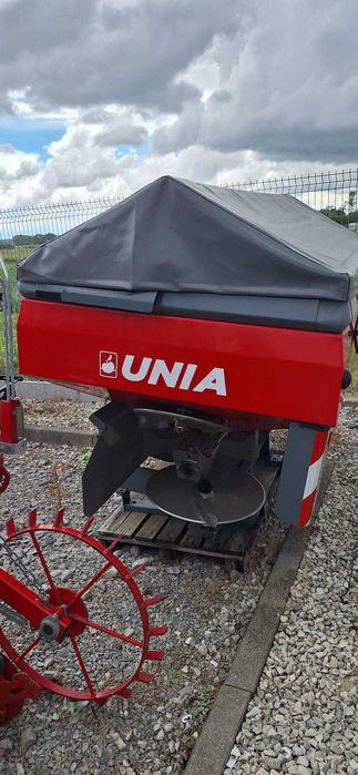 Rozsiewacz nawozów Unia MXL 1200