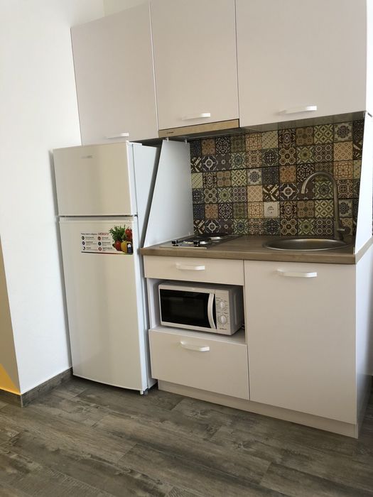 Сдам свою квартиру студию с авторским ремонтом. М. Академика Павлова.