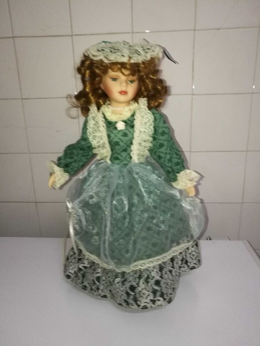 Boneca de porcelana