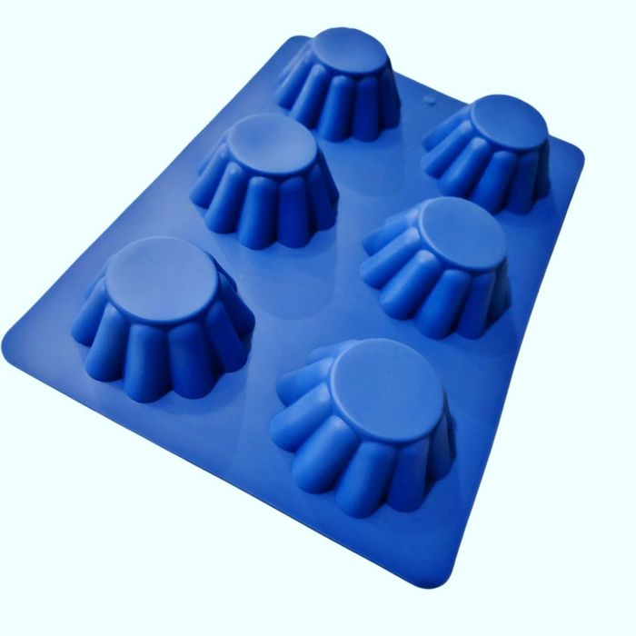 Форма для выпечки  кексов и маффинов  силиконовая на  6  шт