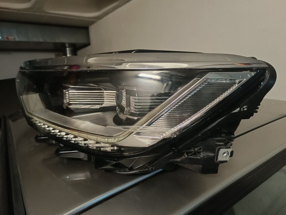 Ótica(farol) full led Passat b8