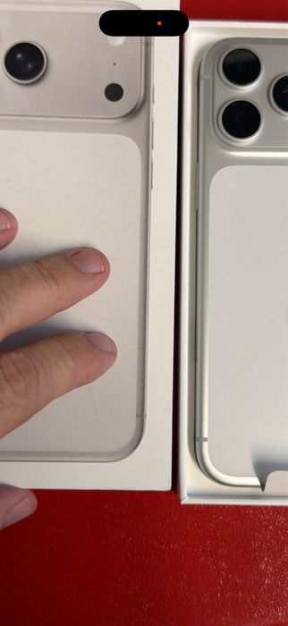 Iphone 17 pro max Silver 256gb Novo .