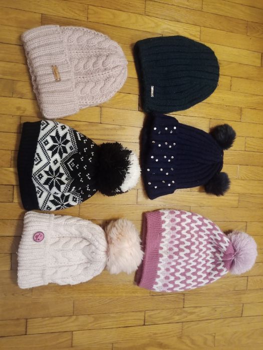 Шапки на дівчинку 5, 6, 7, 8 р.