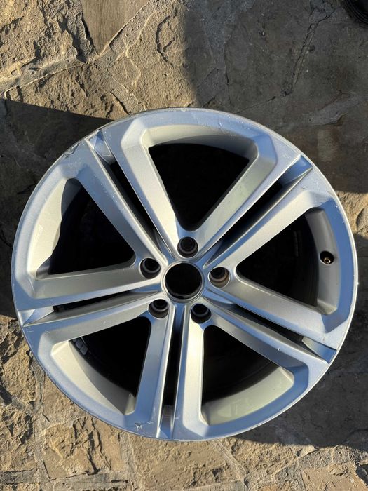 Диск колісний Volkswagen Passat B7 B8 5/112 8JxR18 Диск Пасат Б7 Б8