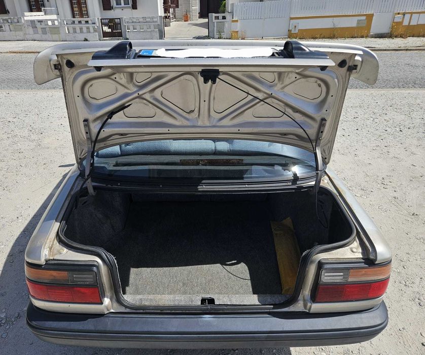 Toyota Corolla E90 XL