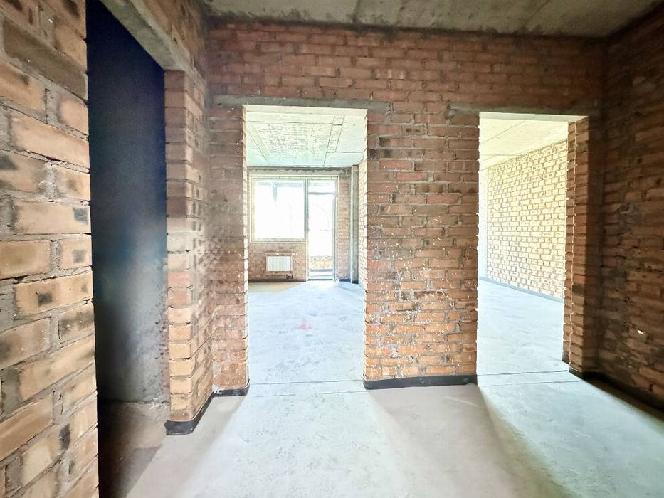 Продаж 1к Паркове місто Вишгородська Яскравий Варшавський Navigator