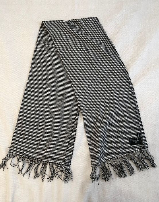 Szal czarnobiały w pepitkę H&M