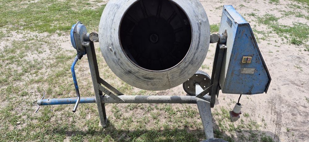 Оренда Бетономішалка віброплита трамбовка 82  90 185кг прокат