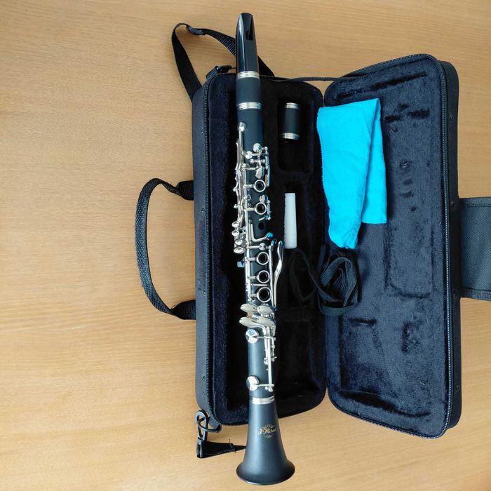 Clarinete Mib (requinta)