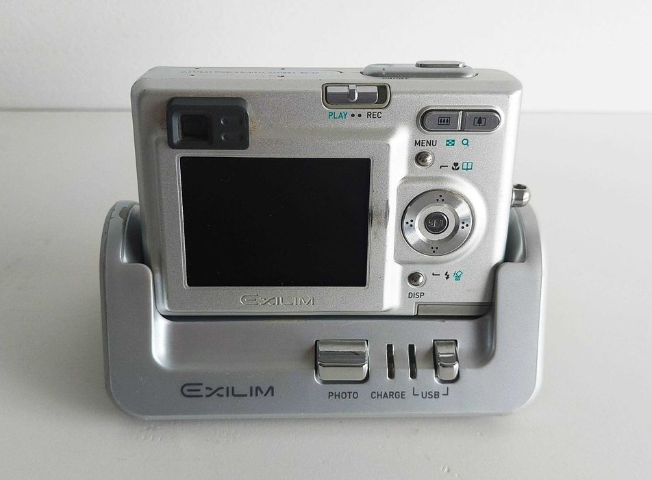 Câmara digital compacta CASIO Exilim EX-Z3 3.2 megapixel