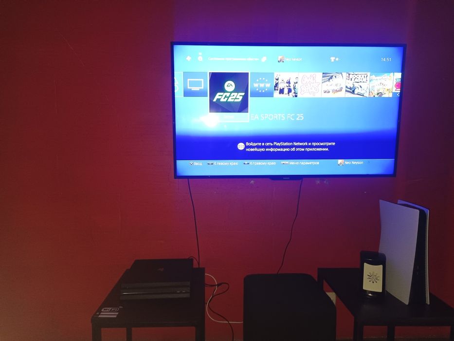 Playstation 4 обычная, с 1 джойстиком