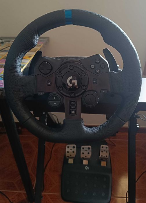 Volante Logitech + suporte