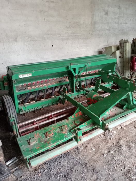 Sprzedam agregat uprawowo siewny Amazone D7