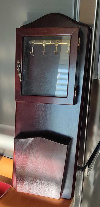 Móvel de Entrada Chaveiro em Madeira