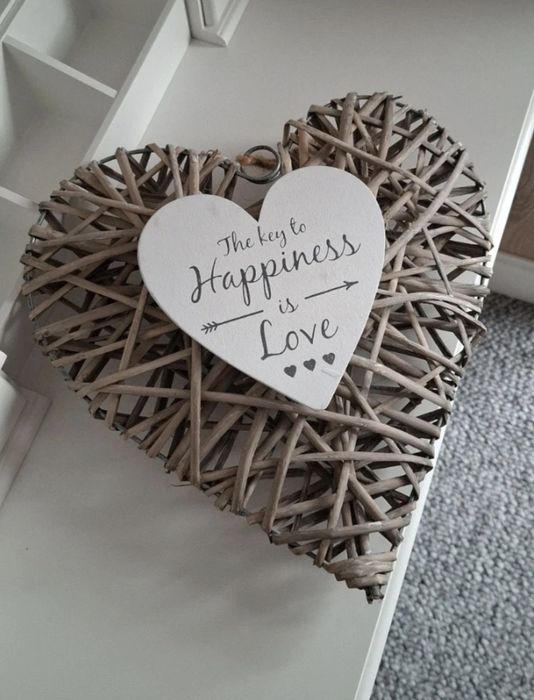 Ozdobne serce z wikliny