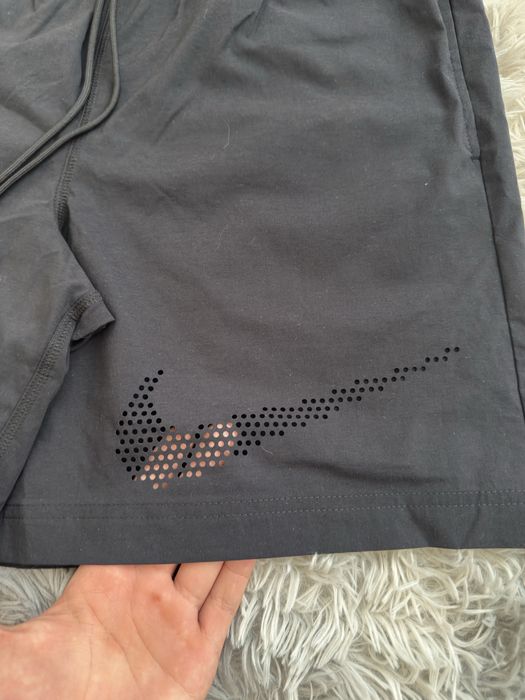 Nike tech woven shorts оригінал розміри S