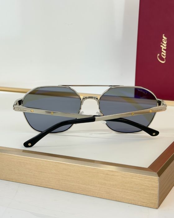 Сонцезахисні окуляри Santos de Cartier з фотохромними лінзами,