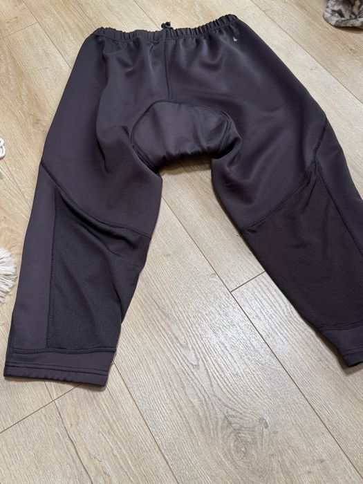 Spodenki kolarki na rower z wzmocnieniem miękkim w kroku