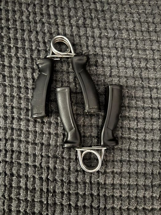 Hand Grips64550580745858120