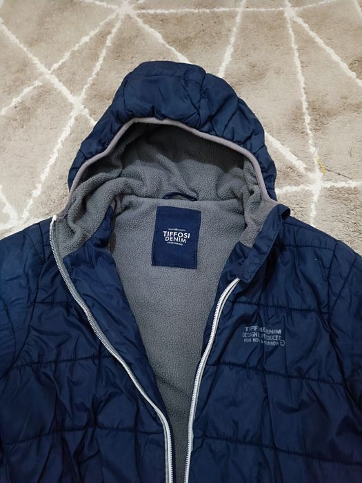 Casacos e coletes para  menino