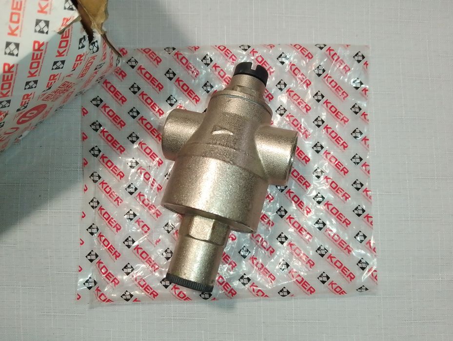 Редуктор давления воды,  тиску води