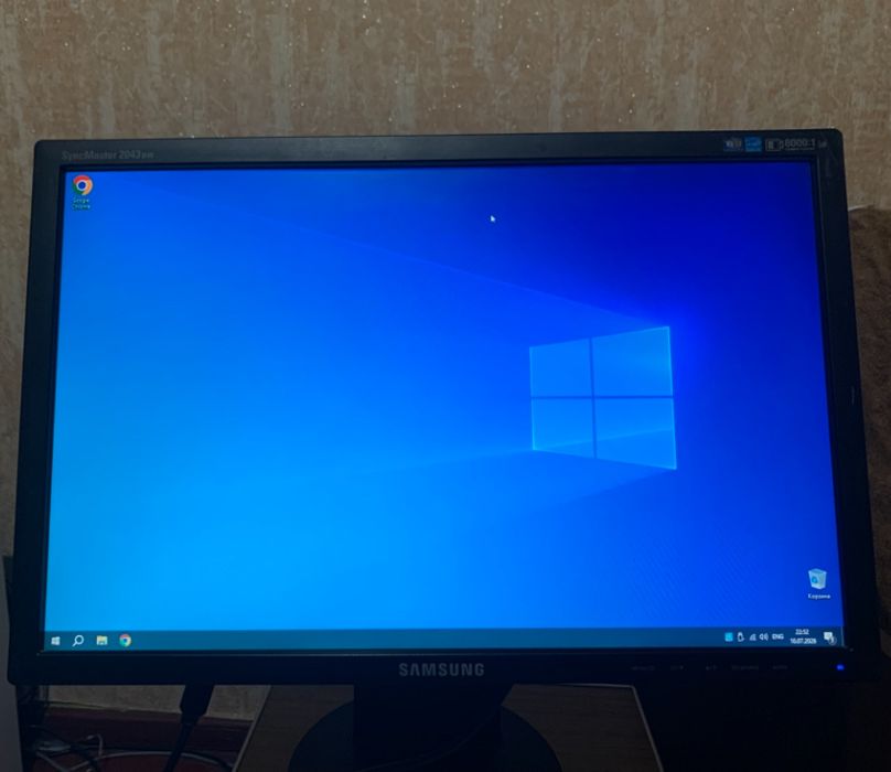 Монітор 20" Samsung SyncMaster 2043BW (Регулювання висоти / Pivot)