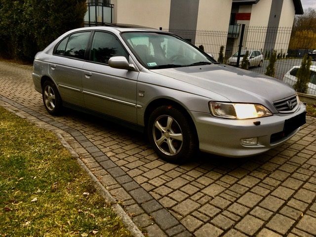 Honda Accord VI 1999-Drzwi Srebrne nh614m