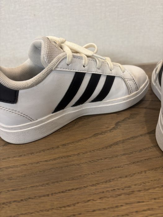 Кросівки addidas 31 р