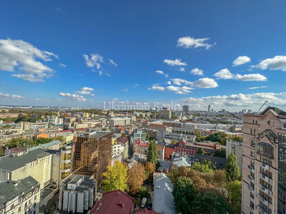4к Квартира з видом на Софіївську площу. вул. Ірининська