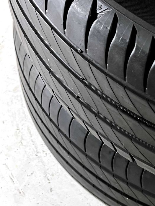 Pneus Michelin Primacy 4 - 205/50/17 - Excelentes
