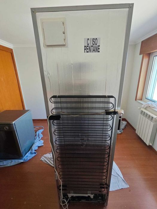 Frigorífico combinado AEG Série 6000 TwinTech® – 324L, 186cm, Inox