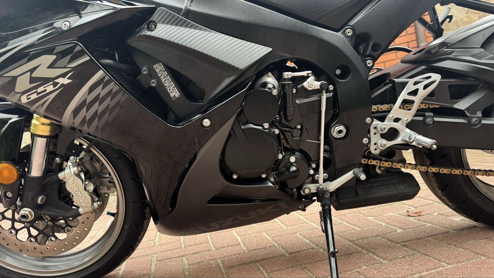 SUZUKI GSX-R750 Сузуки з Японії