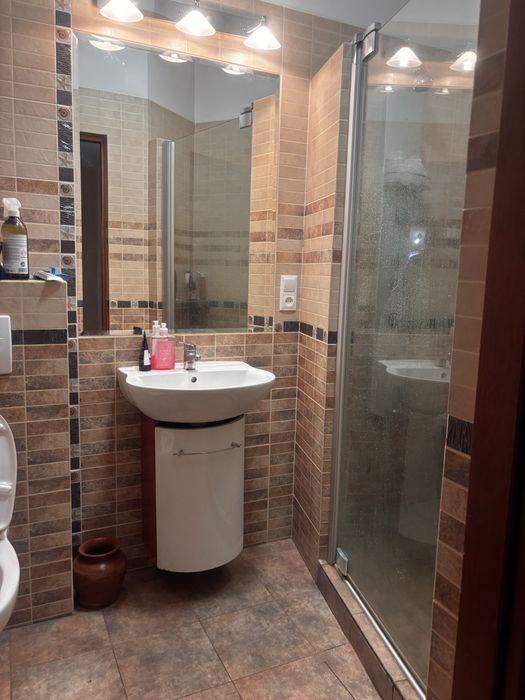 Kwatery hostel noclegi pokoje pracownicze legionowo