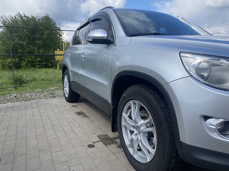 Продам тігуан 2010