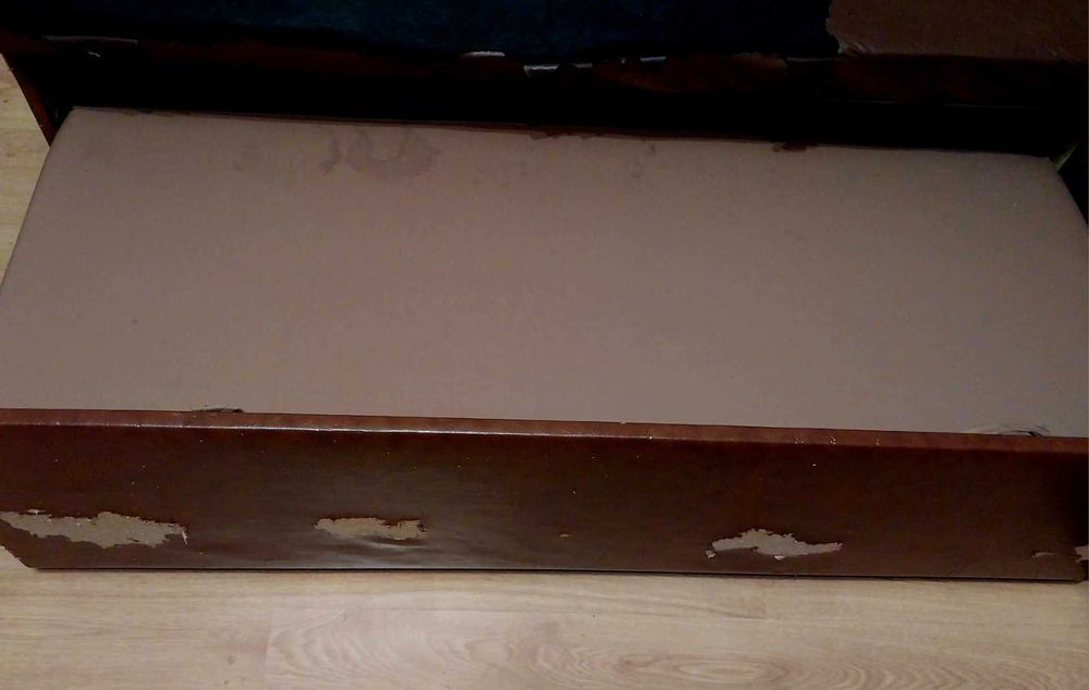 Большой кухонный уголок с полкой раскладной 130х200