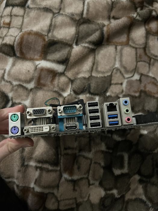 Материнская плата GIGABYTE  + Intel Core i3-4150 + 8GB DDR3