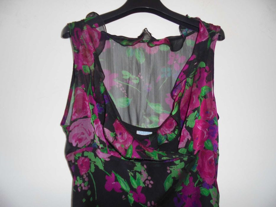 vestido de mulher as flores