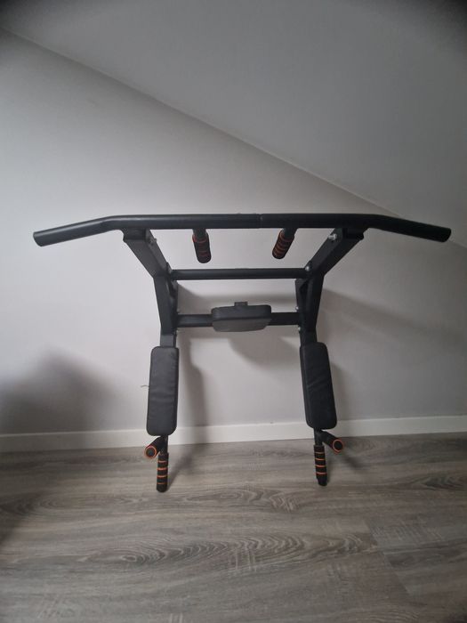 Barra 2 em 1 - Elevações e abdominais