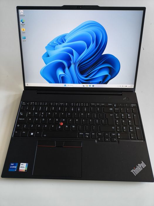 Lenovo ThinkPad E16 Gen1 i7 13th Gen/16gb/512g/ 16" FullHD