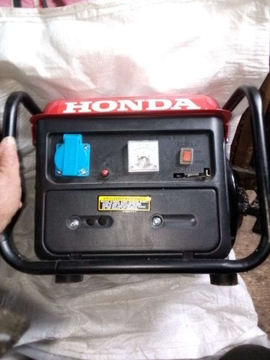 Двотактний бензогенератор