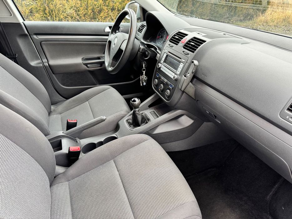 VW Golf V 1.6 MPI Idealny stan