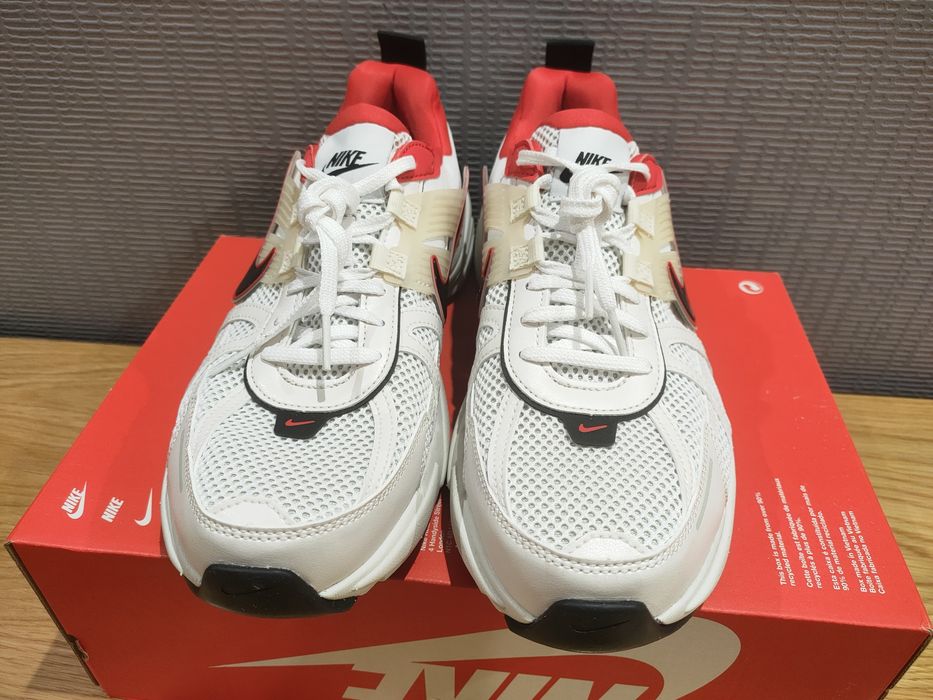 Кросівки  унiсекс  Nike V2K Run (HF0120-100 ) ОРИГІНАЛ