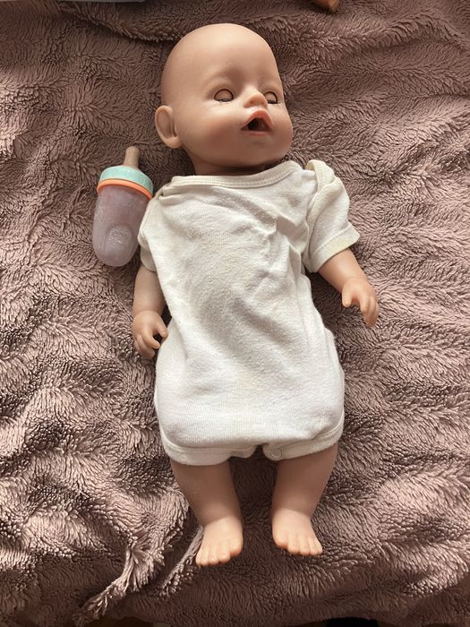 Lalka Baby Born , krzeselko do karmienia , ubranka