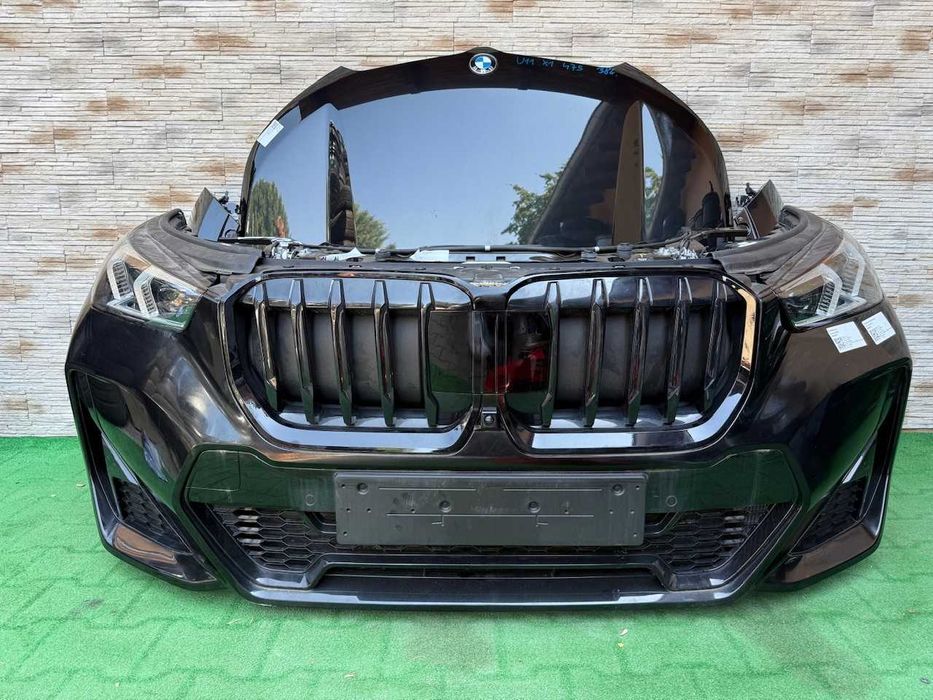 BMW X1 U11 Капот