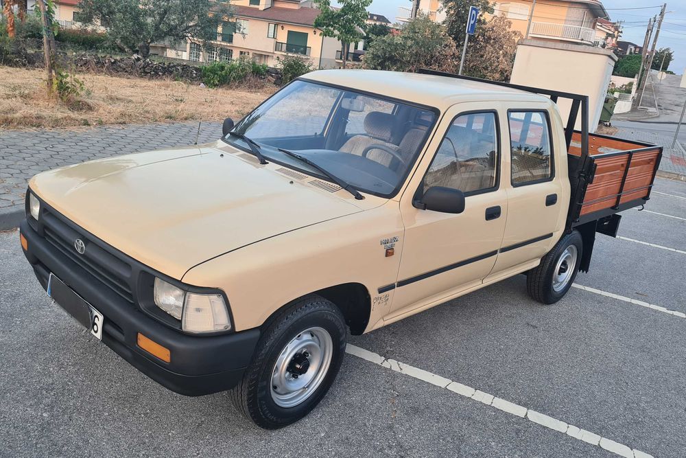 toyota hilux pick up