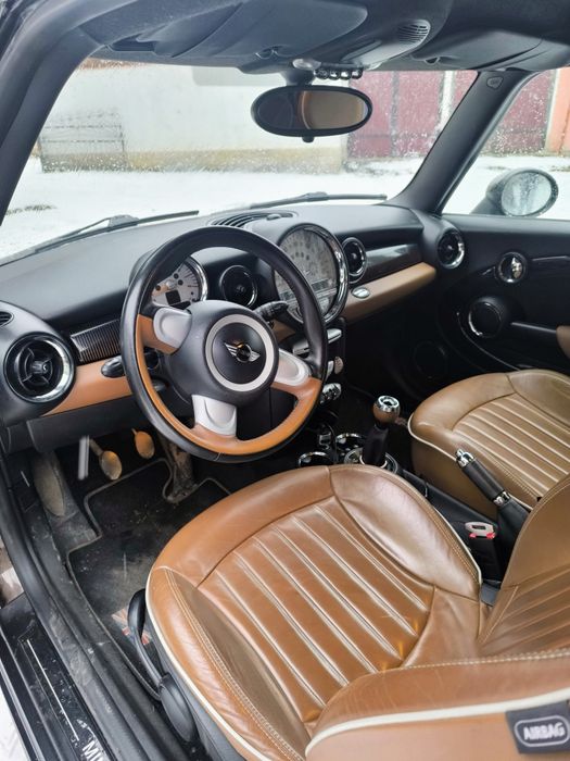 Mini cooper / 50th Mayfair 2009