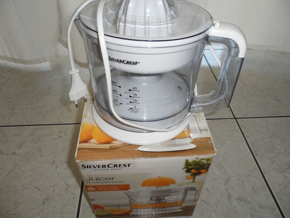 elektryczna wyciskarka do cytrusów