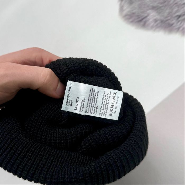 Нова шапка Helly Hansen Beanie Стандарт розмір 00145