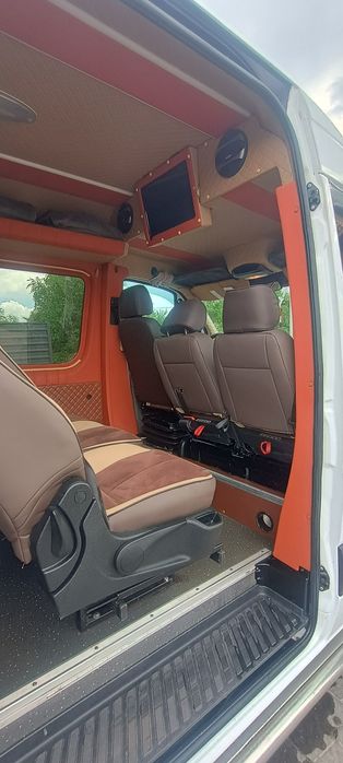 Mercedes- sprinter